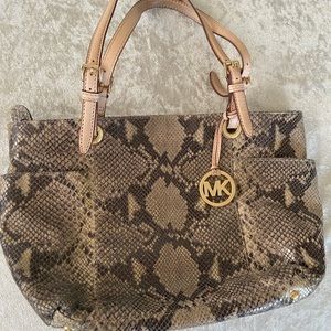 Michael Kors Shoulder Bag